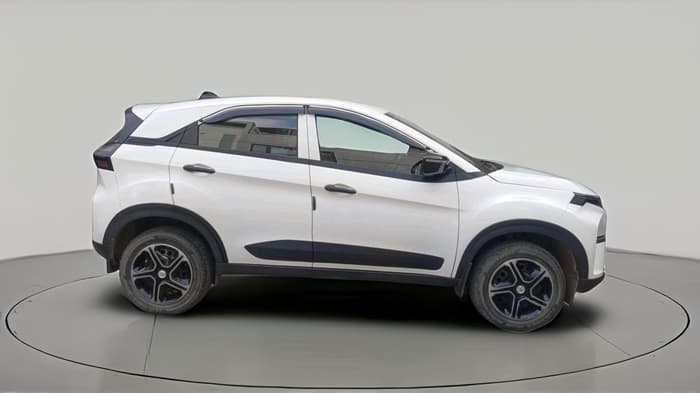 2024 Tata NEXON Smart Plus 1.2 Revotron 6 AMT, Petrol, Automatic, 25,851 km, exterior