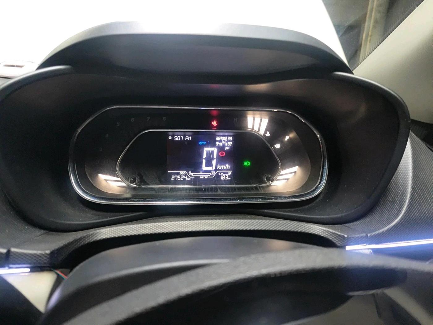 2022 Tata NEXON XZ PLUS PETROL SUNROOF, Petrol, Manual, 27,524 km, interior