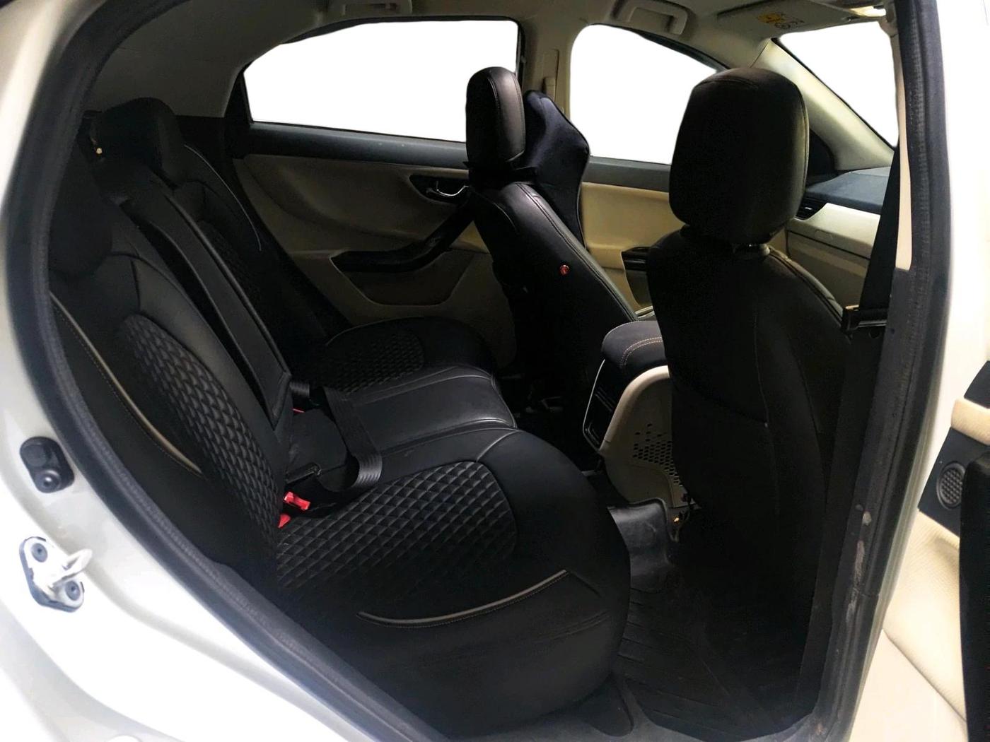 2022 Tata NEXON XZ PLUS PETROL SUNROOF, Petrol, Manual, 27,524 km, interior