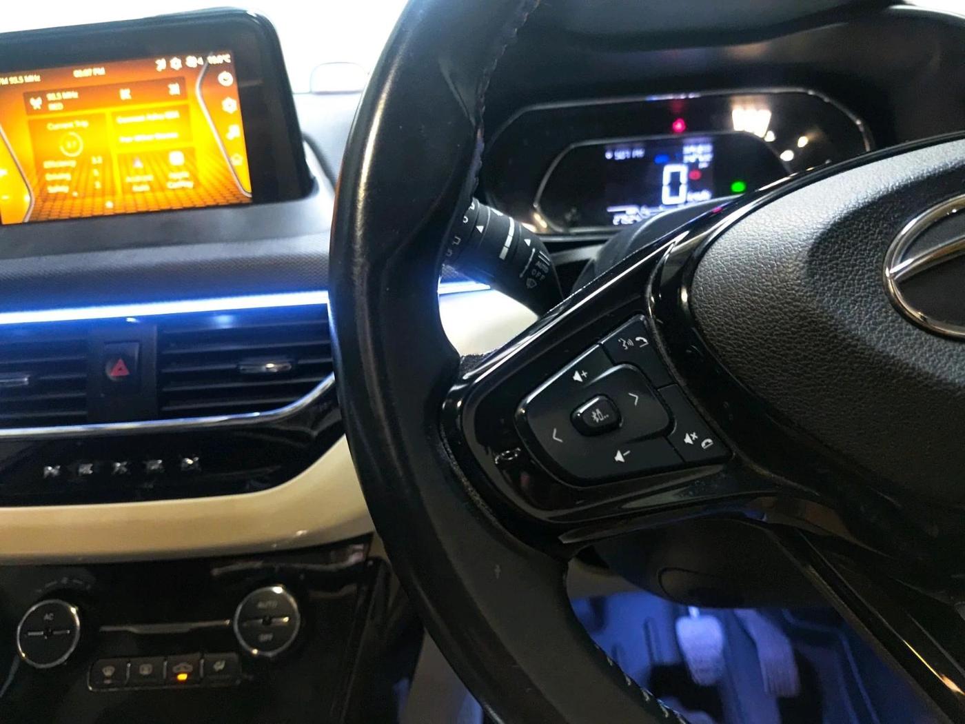 2022 Tata NEXON XZ PLUS PETROL SUNROOF, Petrol, Manual, 27,524 km, interior