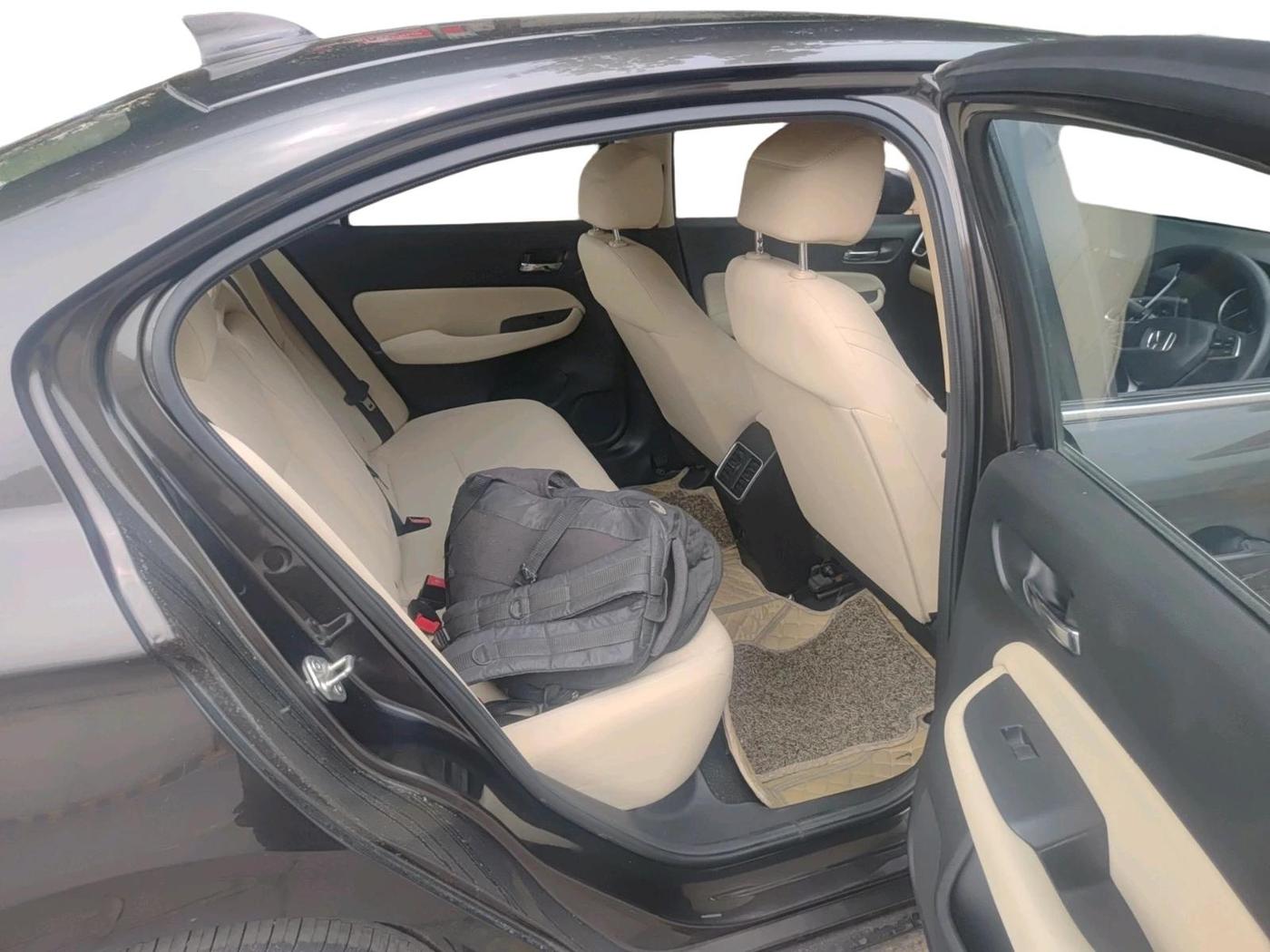 2022 Honda City 1.5L I-VTEC V MT 5TH GEN, Petrol, Manual, 70,703 km, interior