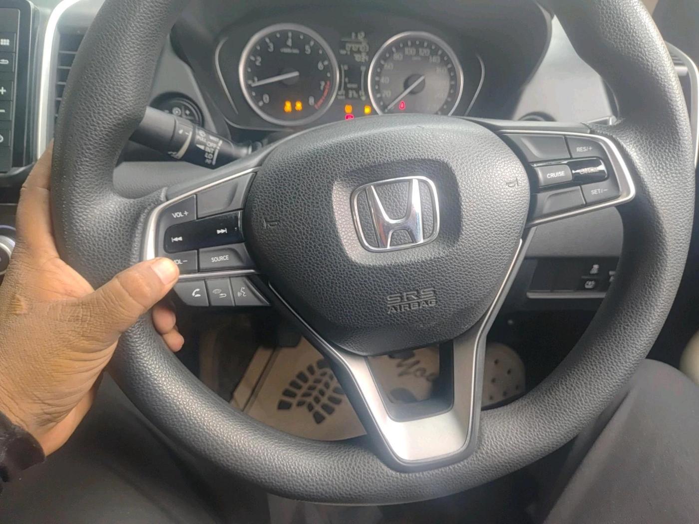 2022 Honda City 1.5L I-VTEC V MT 5TH GEN, Petrol, Manual, 70,703 km, interior