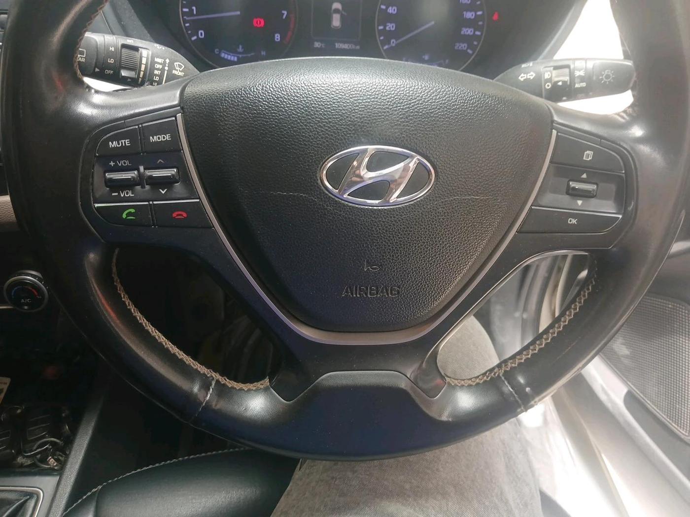 2014 Hyundai Elite i20 ASTA 1.2, Petrol, Manual, 1,09,400 km, interior