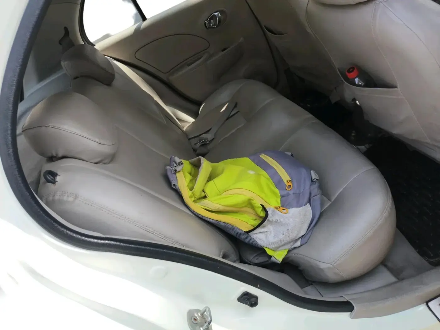 2012 Nissan Micra XV PETROL, Petrol, Manual, 1,11,546 km, interior