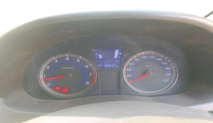 2016 Hyundai Verna FLUIDIC 4S 1.6 VTVT SX, Petrol, Manual, 98,937 km, interior