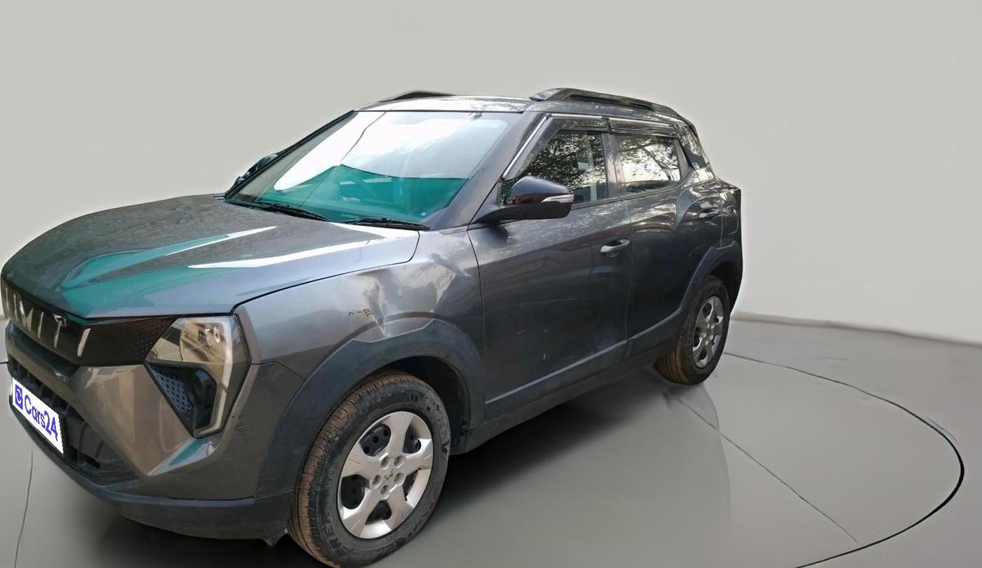 2024 Mahindra XUV 3XO MX1 1.2 L TCMPFi, Petrol, Manual, 12,114 km, exterior