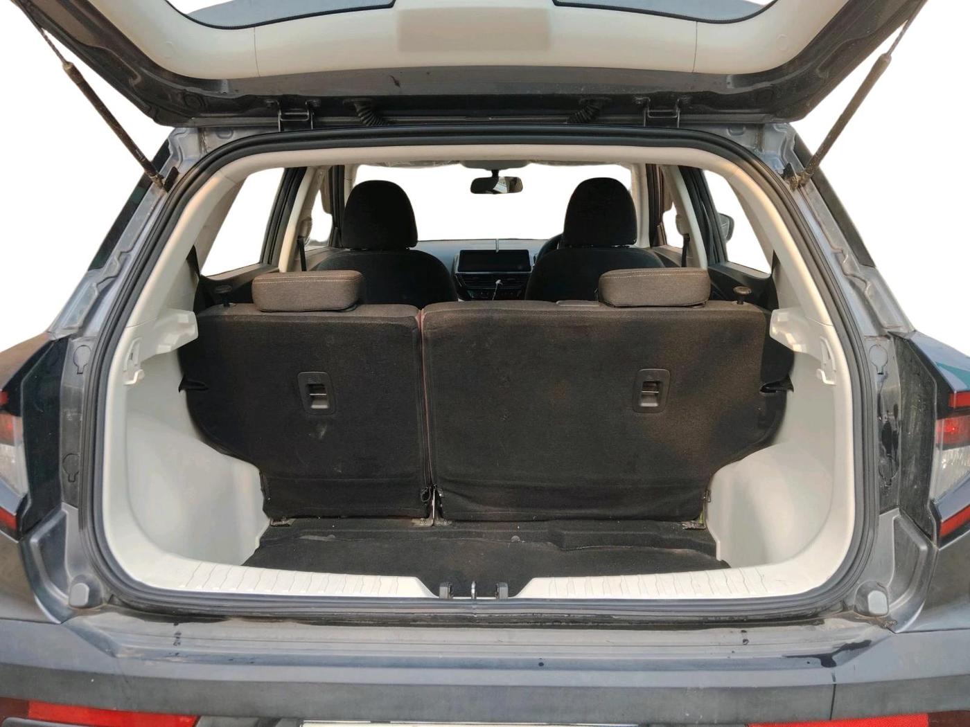 2024 Mahindra XUV 3XO MX1 1.2 L TCMPFi, Petrol, Manual, 12,114 km, exterior