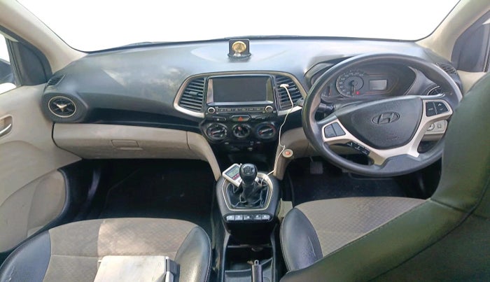 2019 Hyundai NEW SANTRO SPORTZ CNG, CNG, Manual, 1,18,069 km, interior