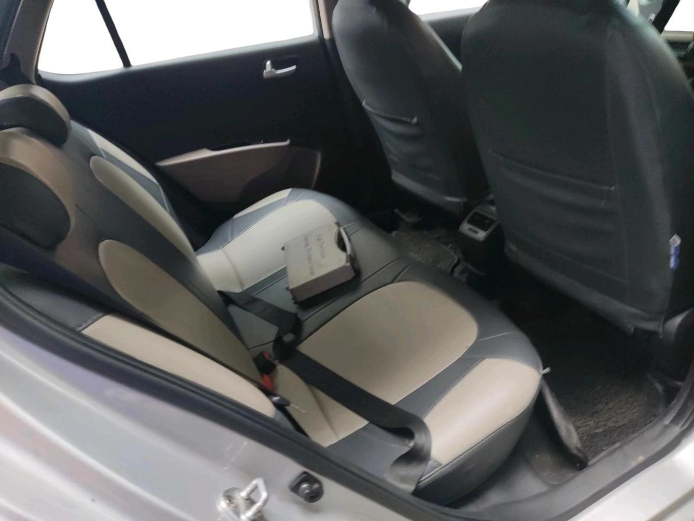 2017 Hyundai Grand i10 ASTA 1.2 KAPPA VTVT, Petrol, Manual, 66,568 km, interior