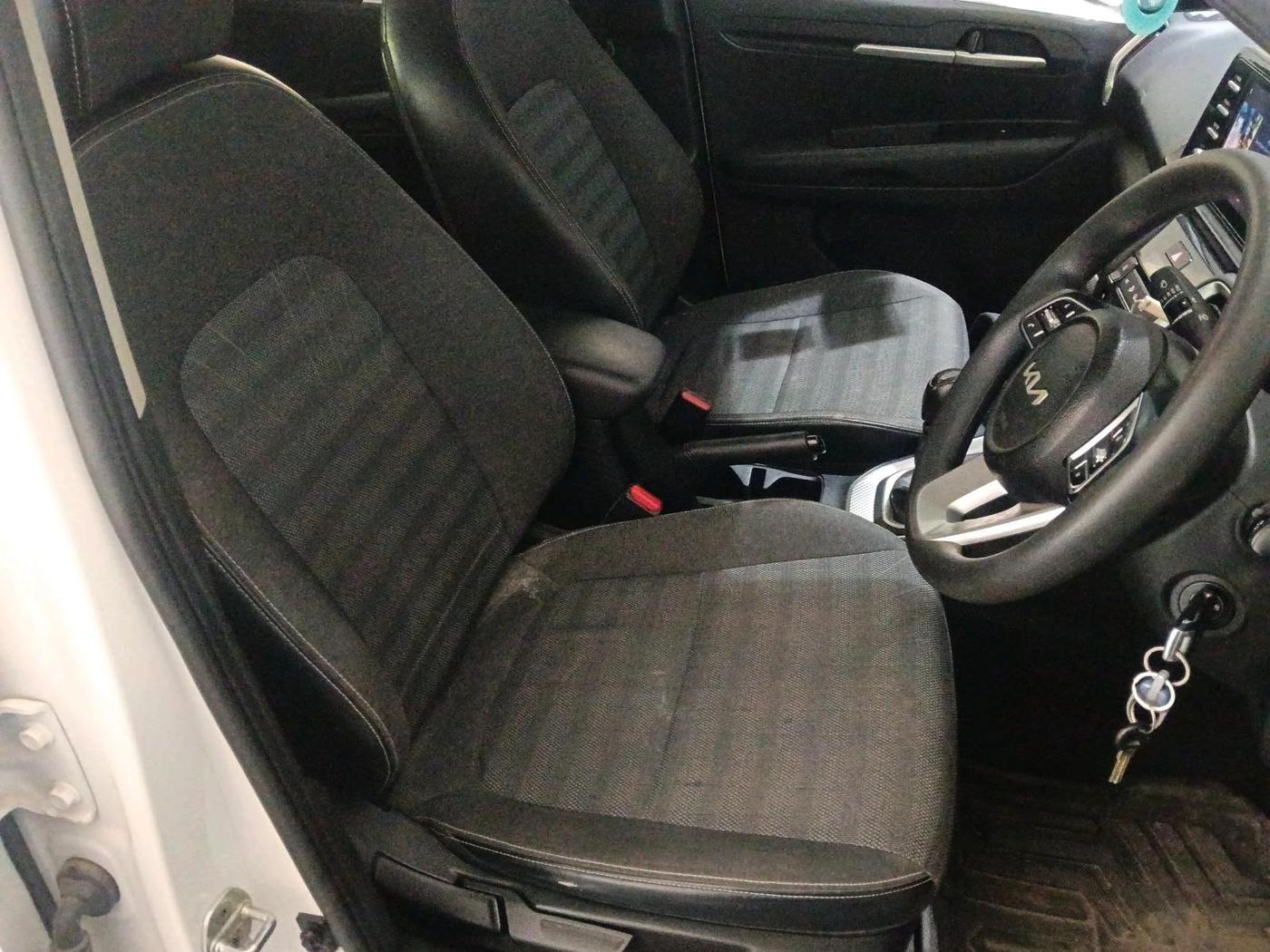 2022 KIA SONET HTK PLUS 1.2, Petrol, Manual, 68,382 km, interior