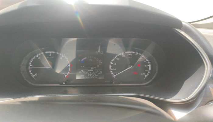 2019 Tata Harrier XT 2.0L KRYOTEC, Diesel, Manual, 69,717 km, interior