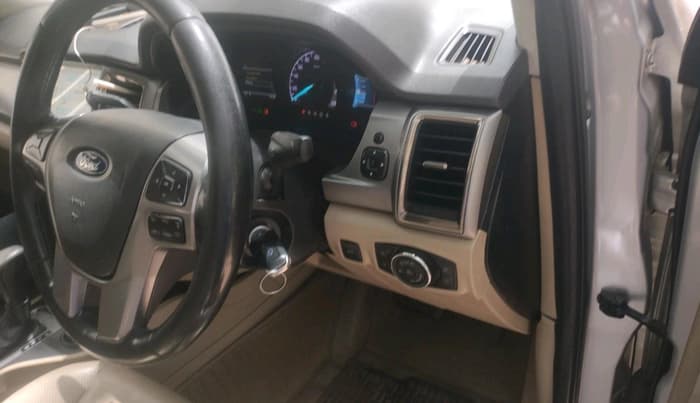 2017 Ford Endeavour TREND 2.2 4X2 AT, Diesel, Automatic, 84,405 km, interior