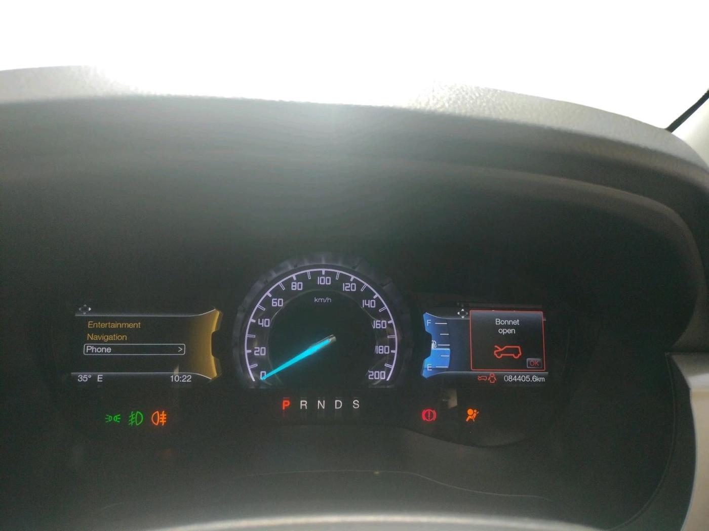 2017 Ford Endeavour TREND 2.2 4X2 AT, Diesel, Automatic, 84,405 km, interior
