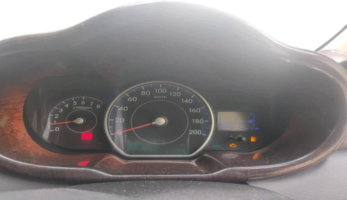 2013 Hyundai i10 MAGNA 1.2, CNG, Manual, 1,00,702 km, interior