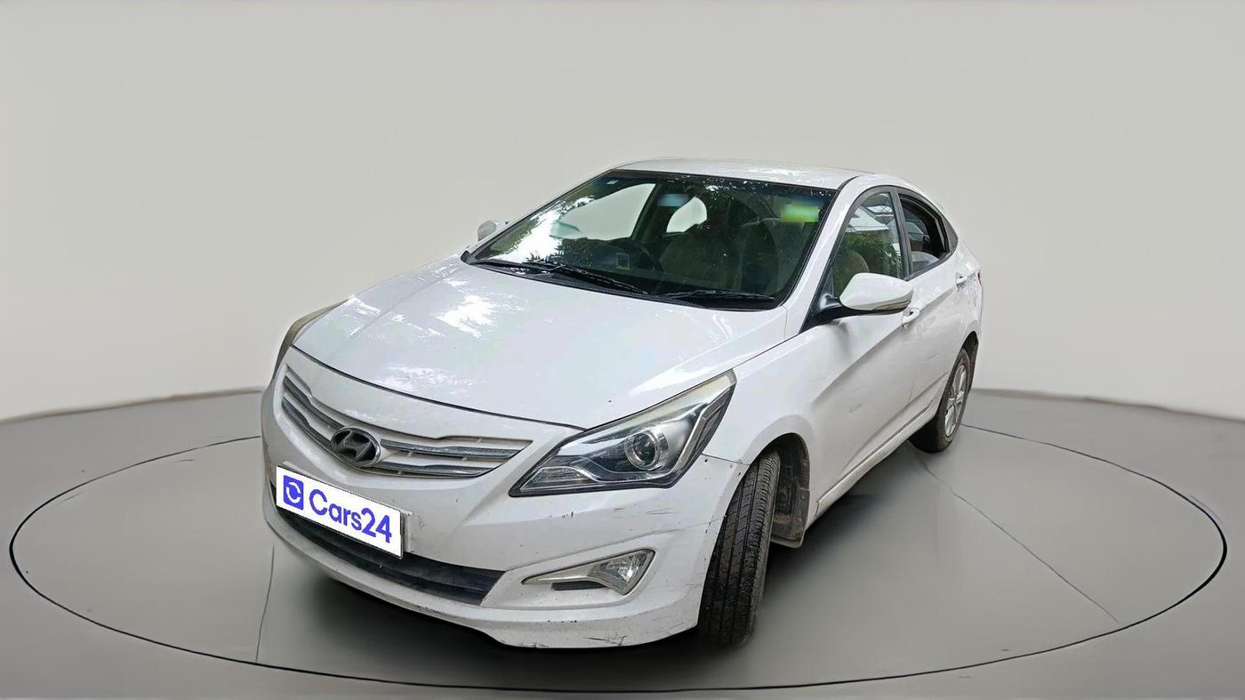 2015 Hyundai Verna FLUIDIC 4S 1.6 VTVT S, Petrol, Manual, 51,132 km, exterior