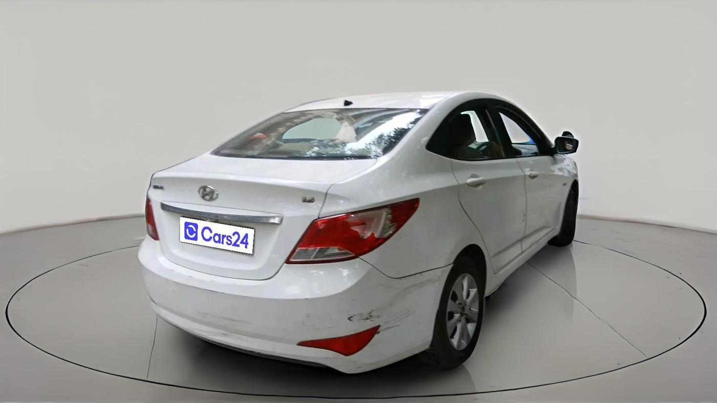 2015 Hyundai Verna FLUIDIC 4S 1.6 VTVT S, Petrol, Manual, 51,132 km, exterior