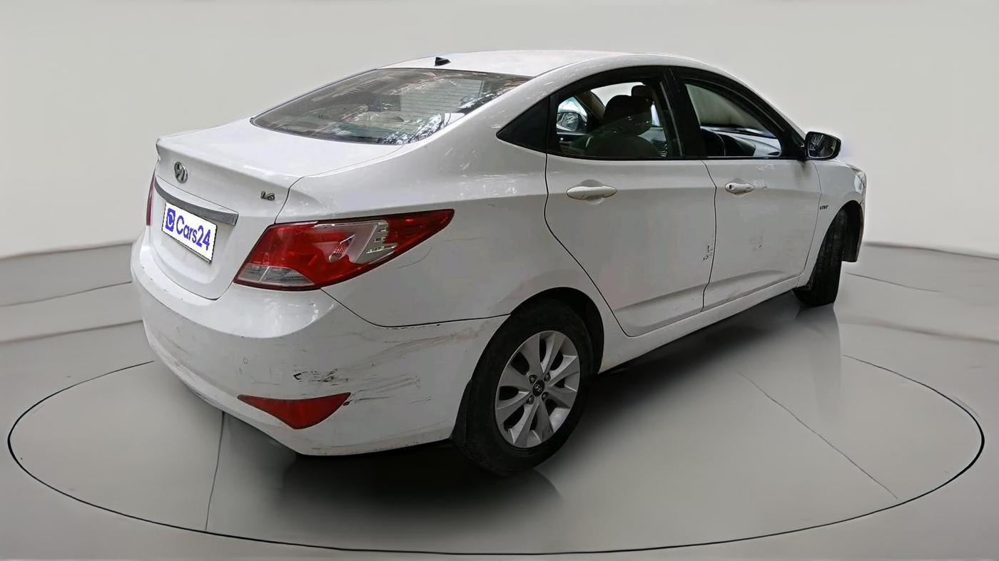 2015 Hyundai Verna FLUIDIC 4S 1.6 VTVT S, Petrol, Manual, 51,132 km, exterior
