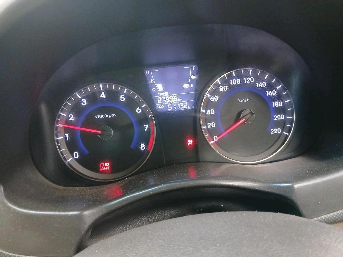 2015 Hyundai Verna FLUIDIC 4S 1.6 VTVT S, Petrol, Manual, 51,132 km, interior