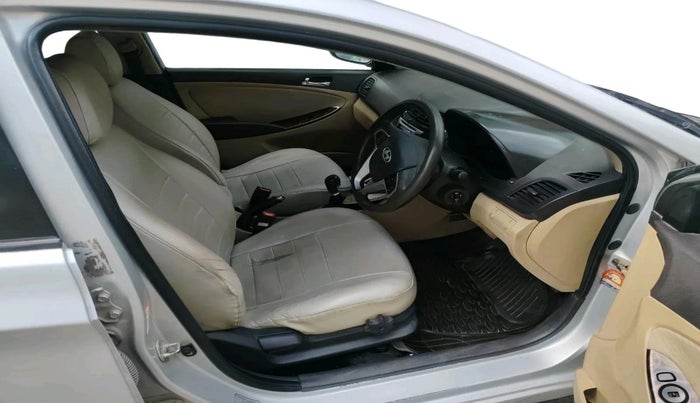 2011 Hyundai Verna FLUIDIC 1.6 VTVT SX, Petrol, Manual, 1,11,823 km, interior