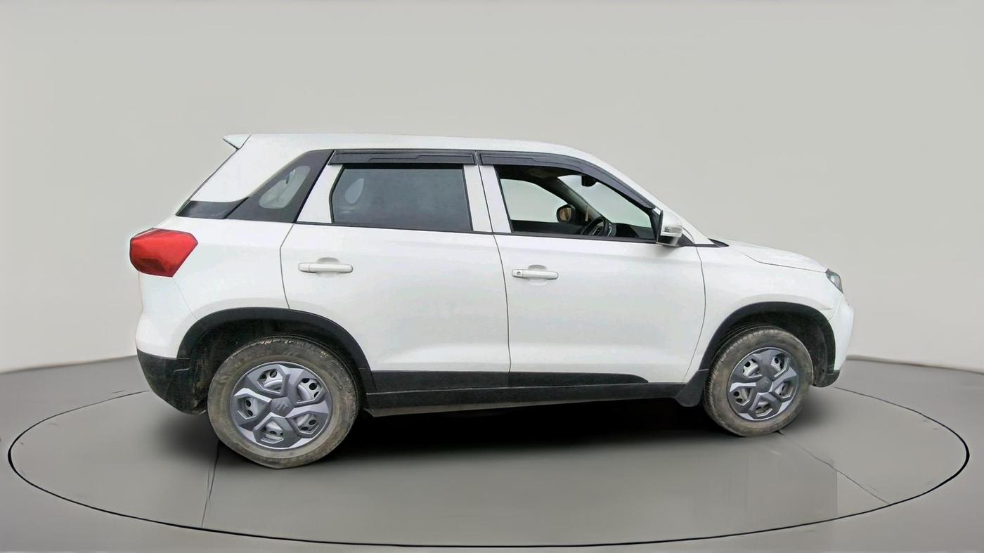 2021 Maruti Vitara Brezza LXI, Petrol, Manual, 26,613 km, exterior