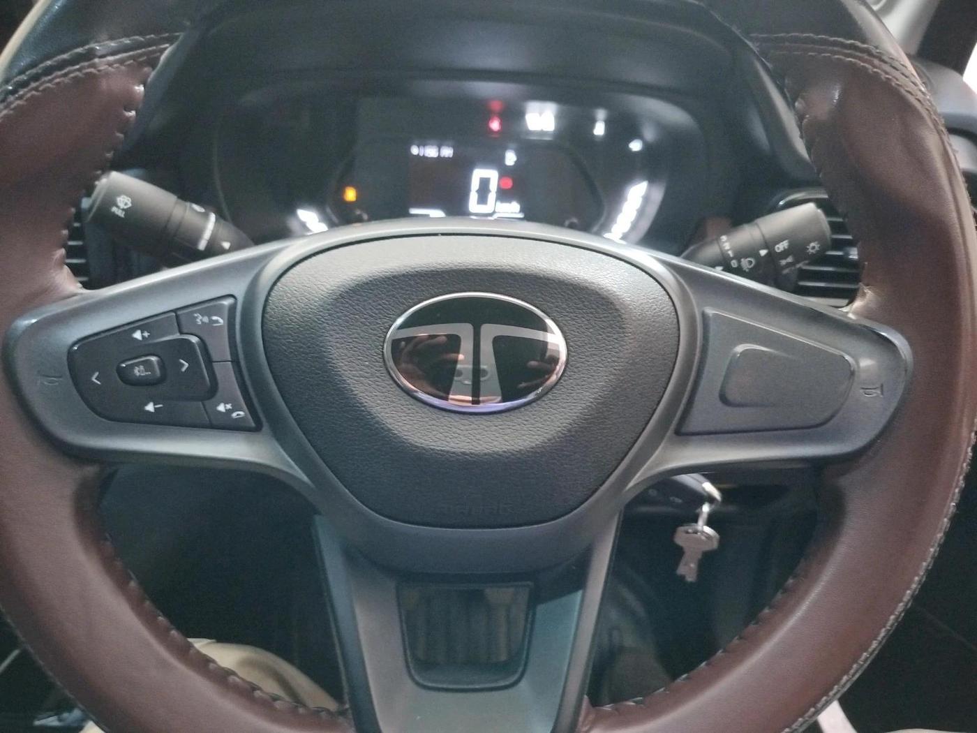 2025 Tata PUNCH Adventure Plus iCNG, CNG, Manual, 12,160 km, interior