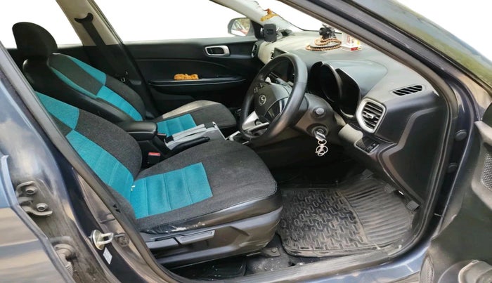 2021 Hyundai VENUE S+ 1.2, Petrol, Manual, 74,469 km, interior