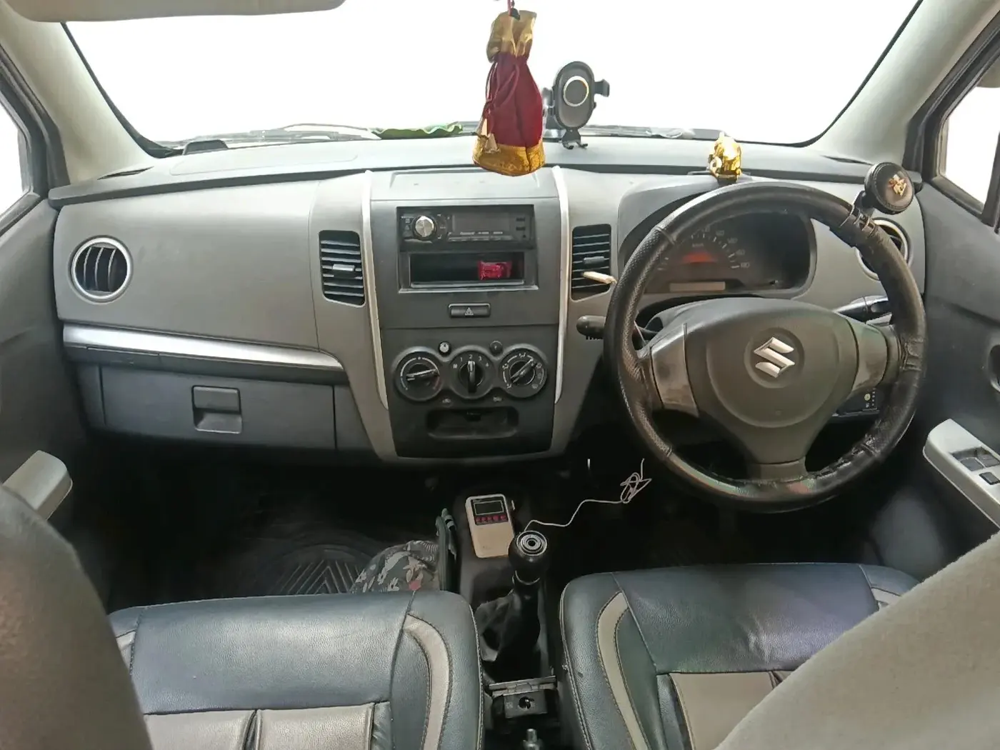 2011 Maruti Wagon R 1.0 LXI CNG, CNG, Manual, 90,043 km, interior