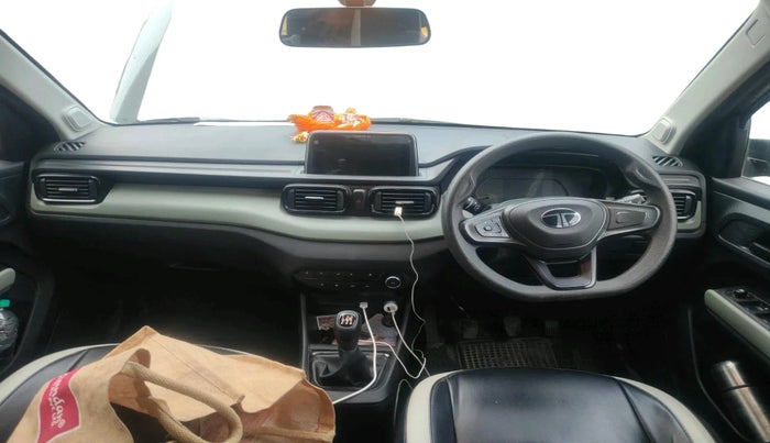 2024 Tata PUNCH ADVENTURE RHYTHM CNG, CNG, Manual, 70,578 km, interior