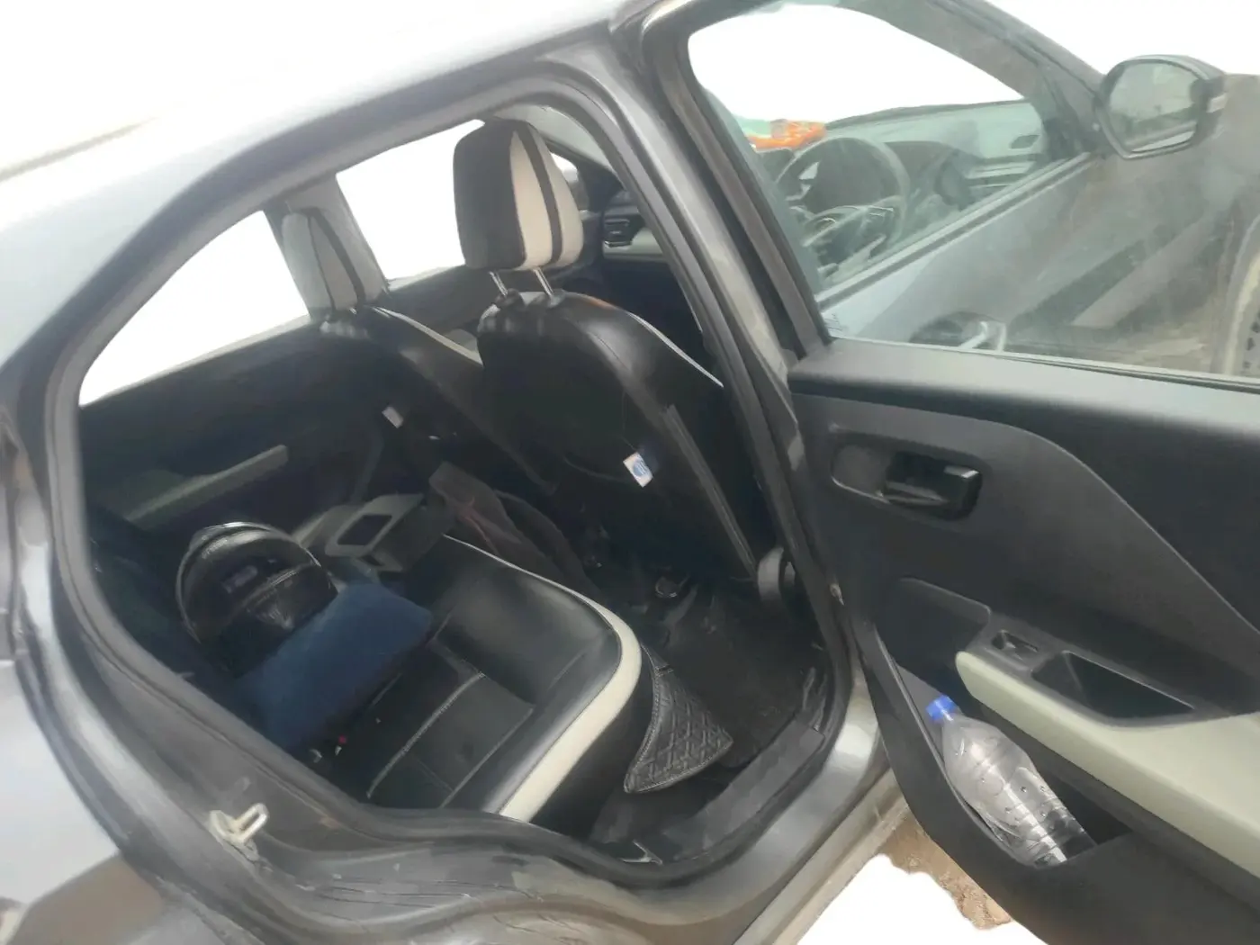 2024 Tata PUNCH ADVENTURE RHYTHM CNG, CNG, Manual, 71,258 km, interior