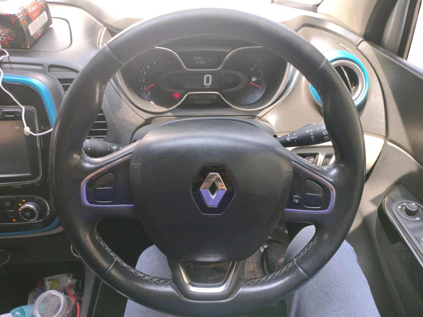 2018 Renault Captur RXT PETROL, Petrol, Manual, 98,758 km, interior