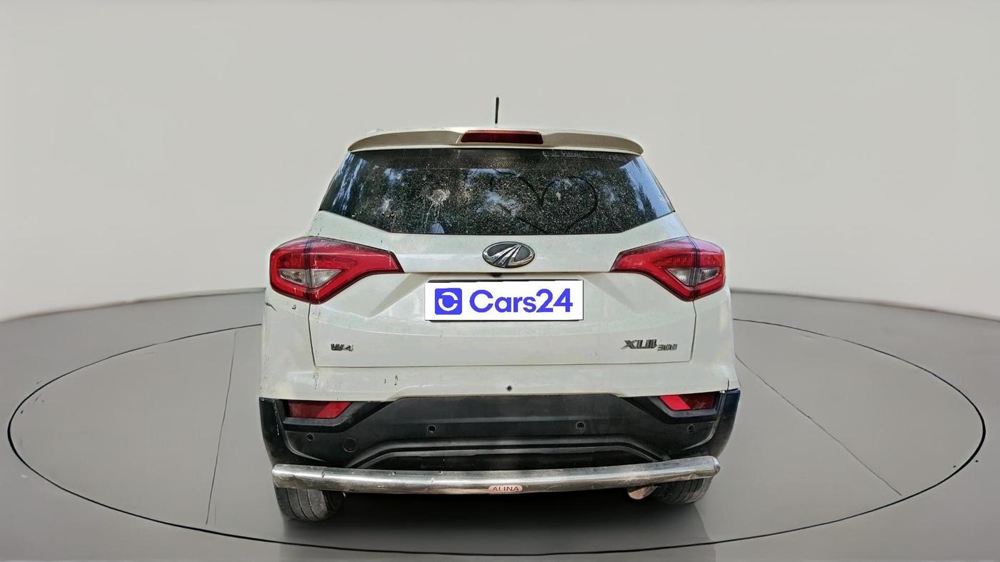 2019 Mahindra XUV300 W4 1.5 DIESEL, Diesel, Manual, 1,28,774 km, exterior