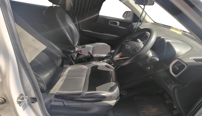 2019 Hyundai VENUE SX 1.4 CRDI, Diesel, Manual, 43,343 km, interior