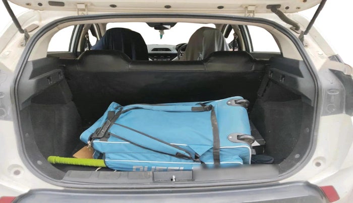 2018 Tata NEXON XM PETROL, Petrol, Manual, 1,14,881 km, exterior