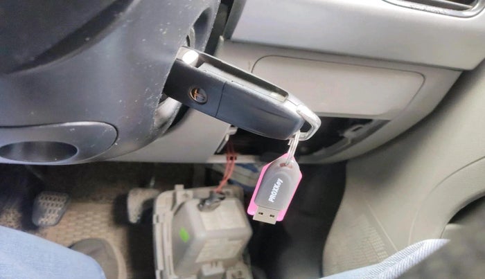 2018 Tata NEXON XM PETROL, Petrol, Manual, 1,14,881 km, interior