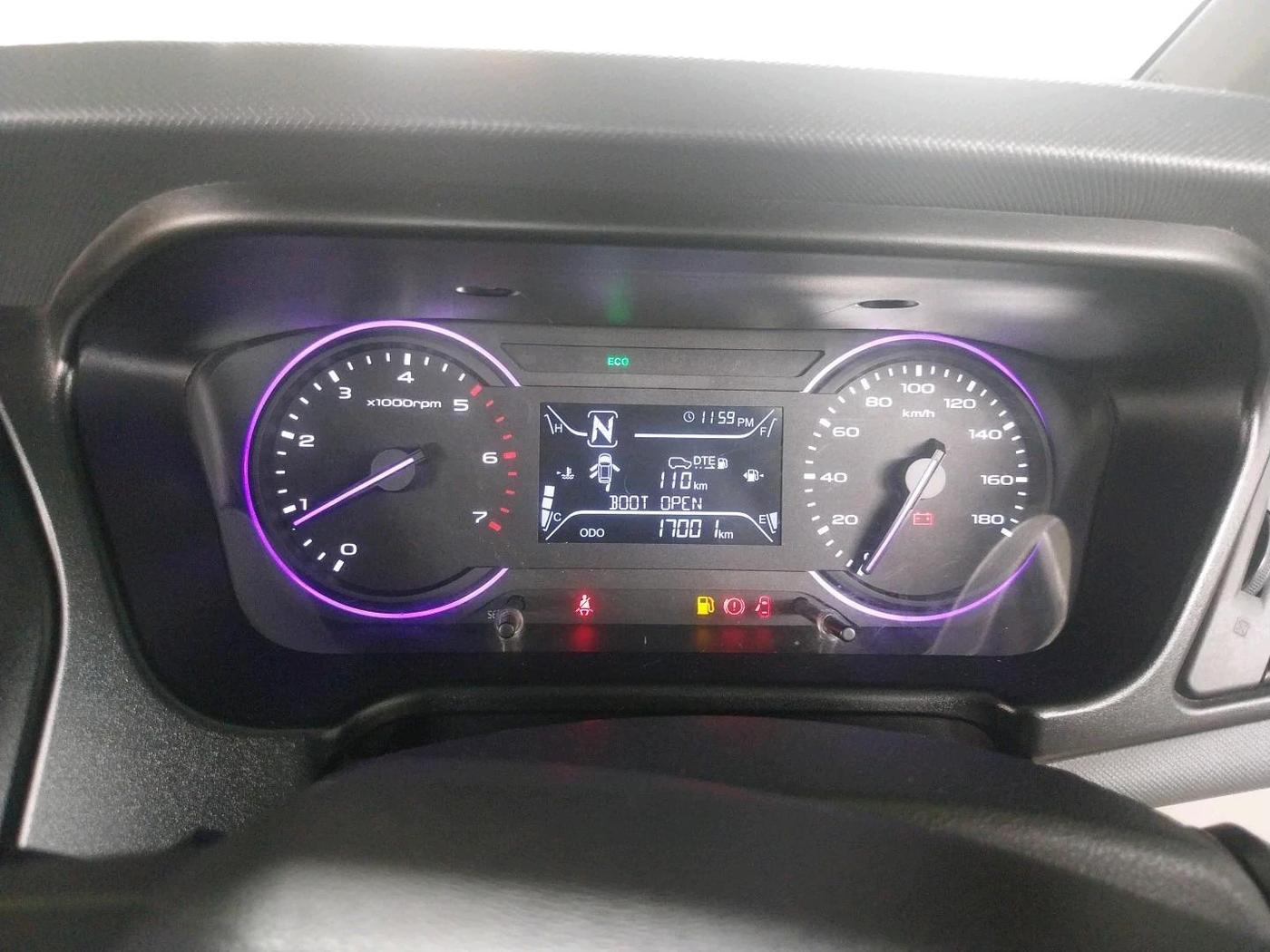 2019 Mahindra MARAZZO M2 8 STR, Diesel, Manual, 17,001 km, interior