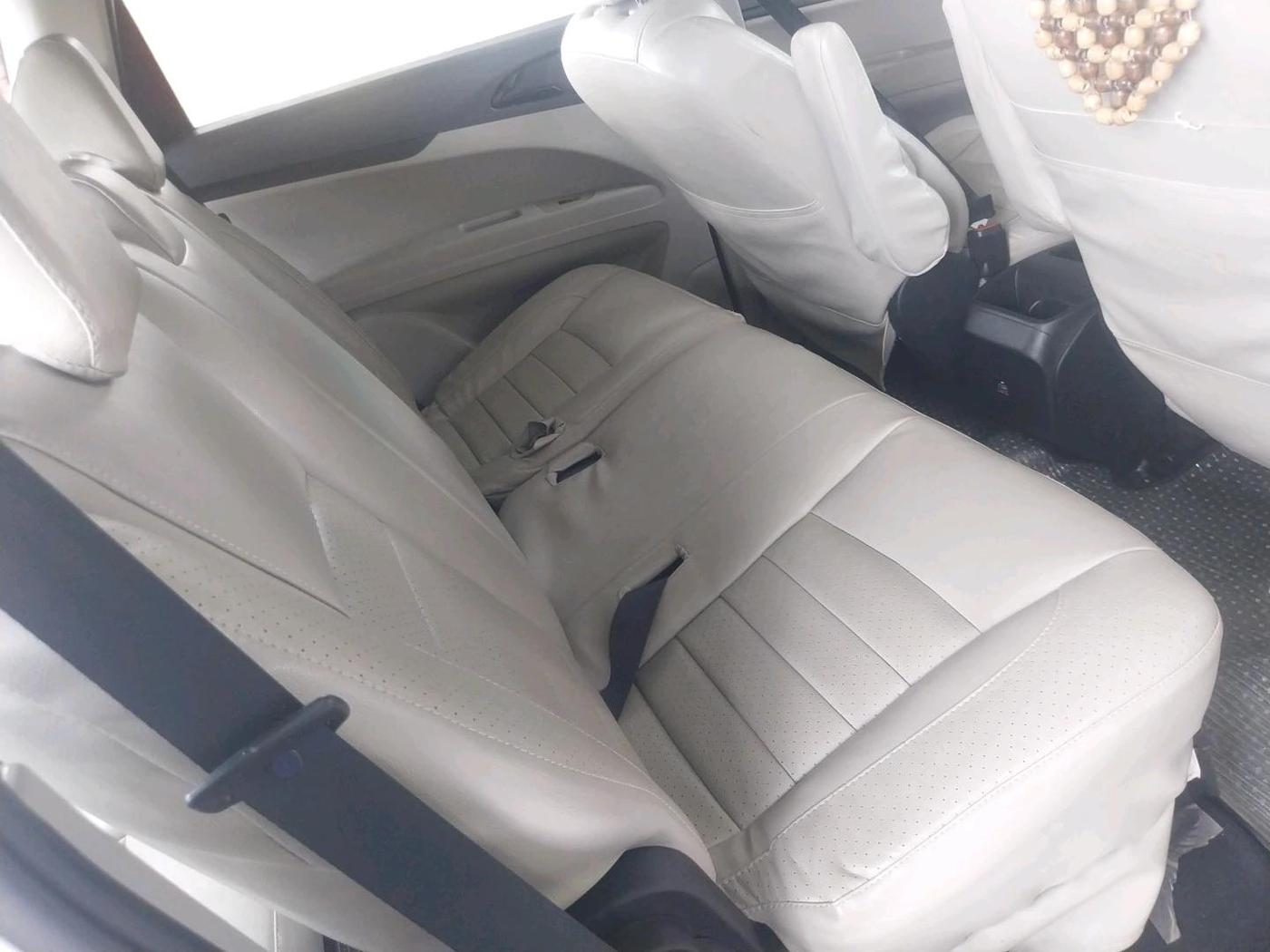 2019 Mahindra MARAZZO M2 8 STR, Diesel, Manual, 17,001 km, interior