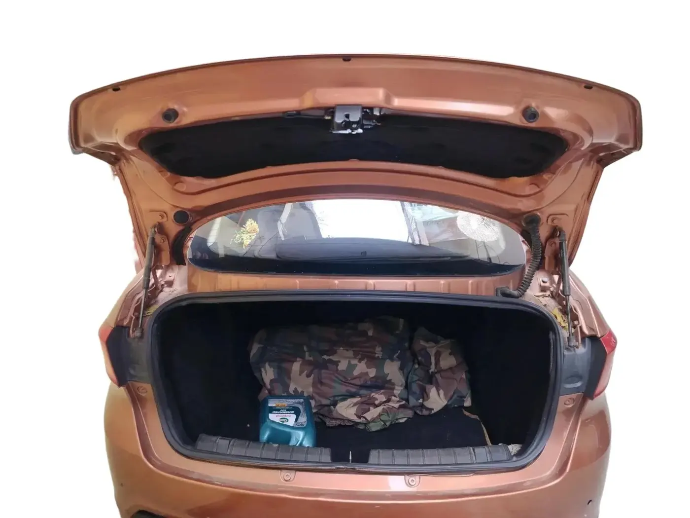 2018 Tata TIGOR XZ PETROL, Petrol, Manual, 89,408 km, exterior