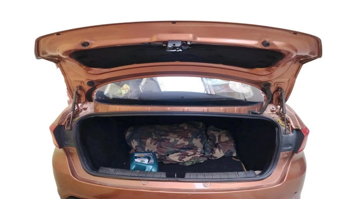 2018 Tata TIGOR XZ PETROL, Petrol, Manual, 89,408 km, exterior