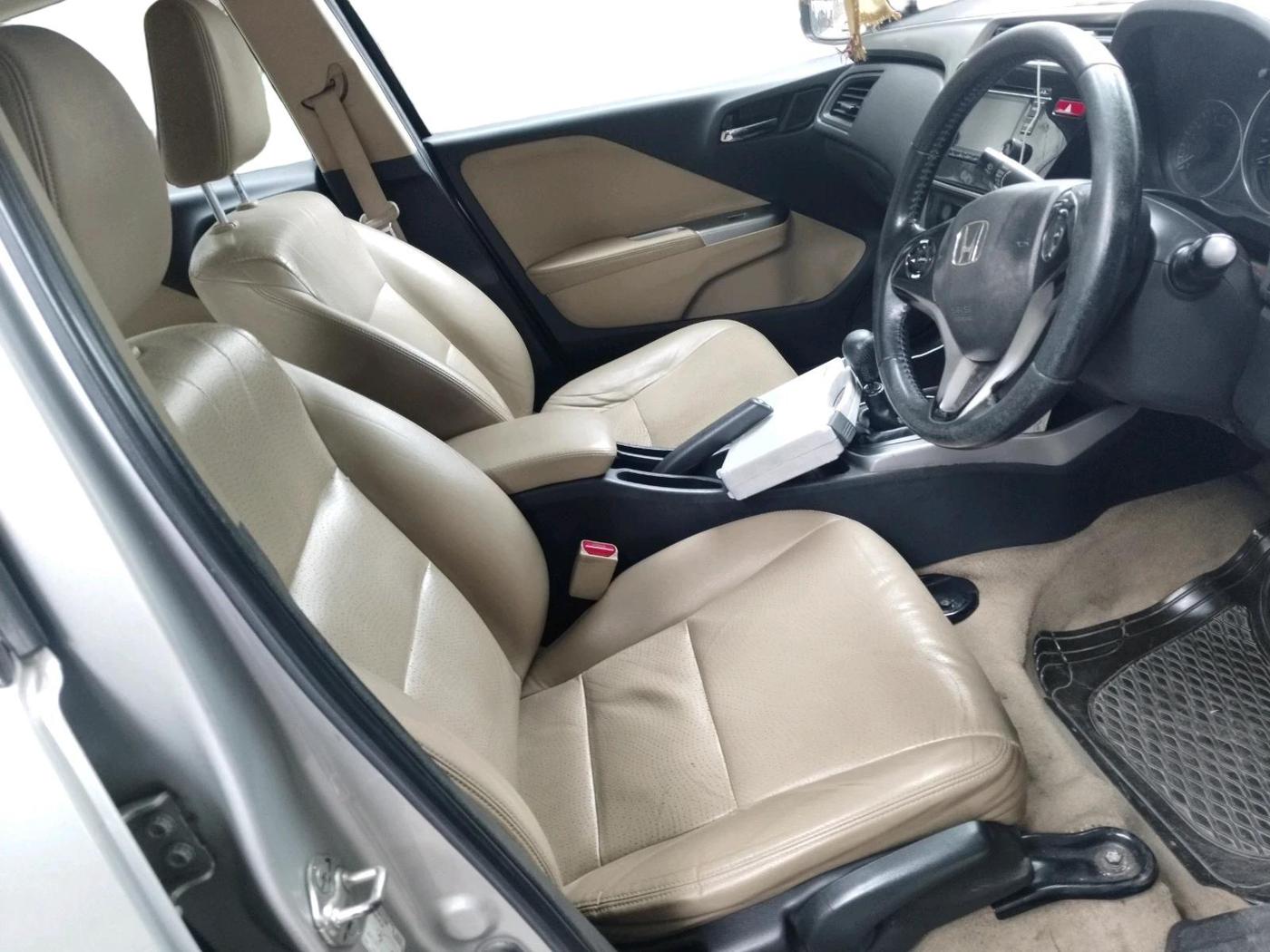 2016 Honda City 1.5L I-VTEC VX, Petrol, Manual, 1,48,232 km, interior