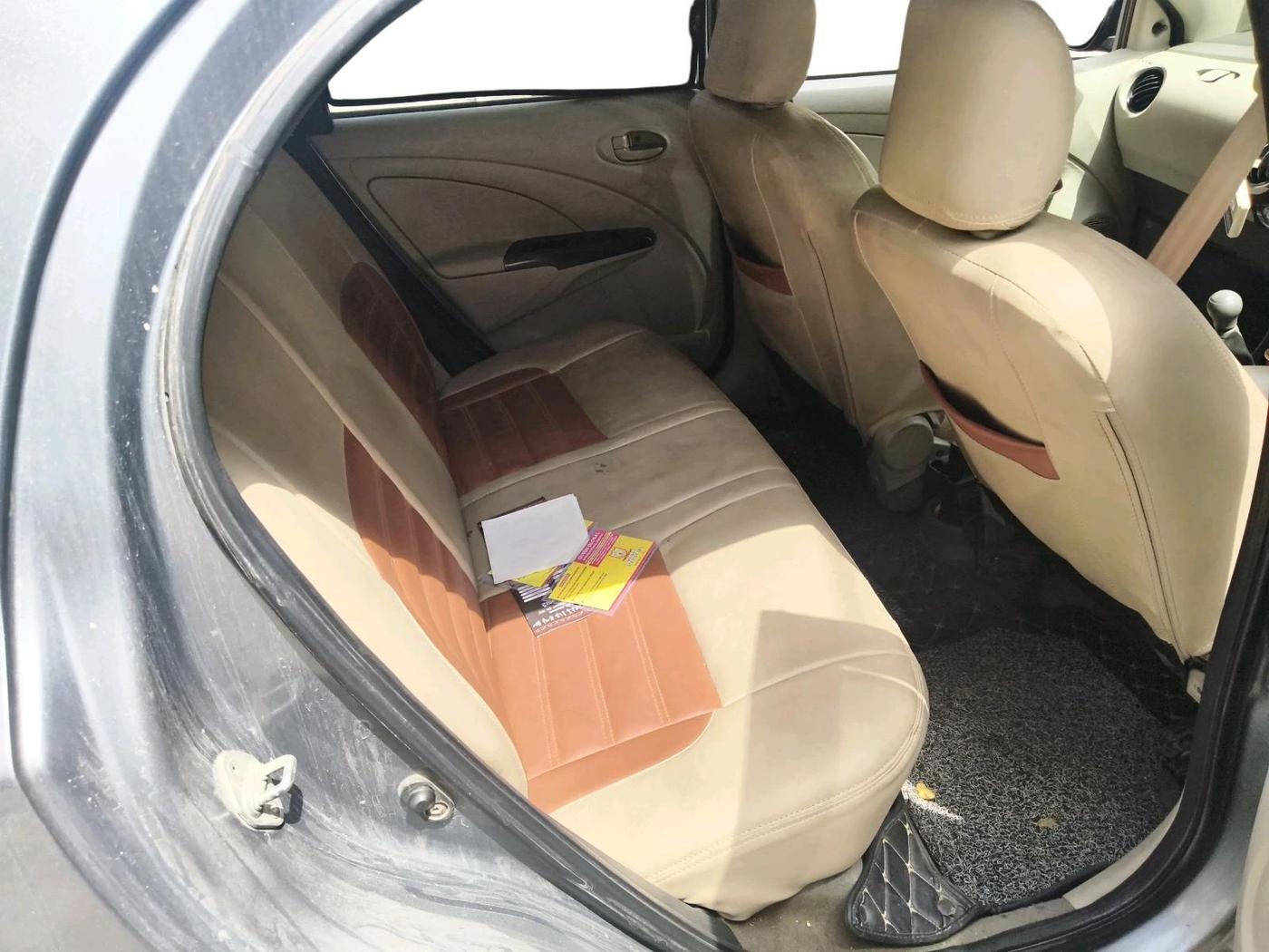 2015 Toyota Etios Liva G, Petrol, Manual, 62,758 km, interior