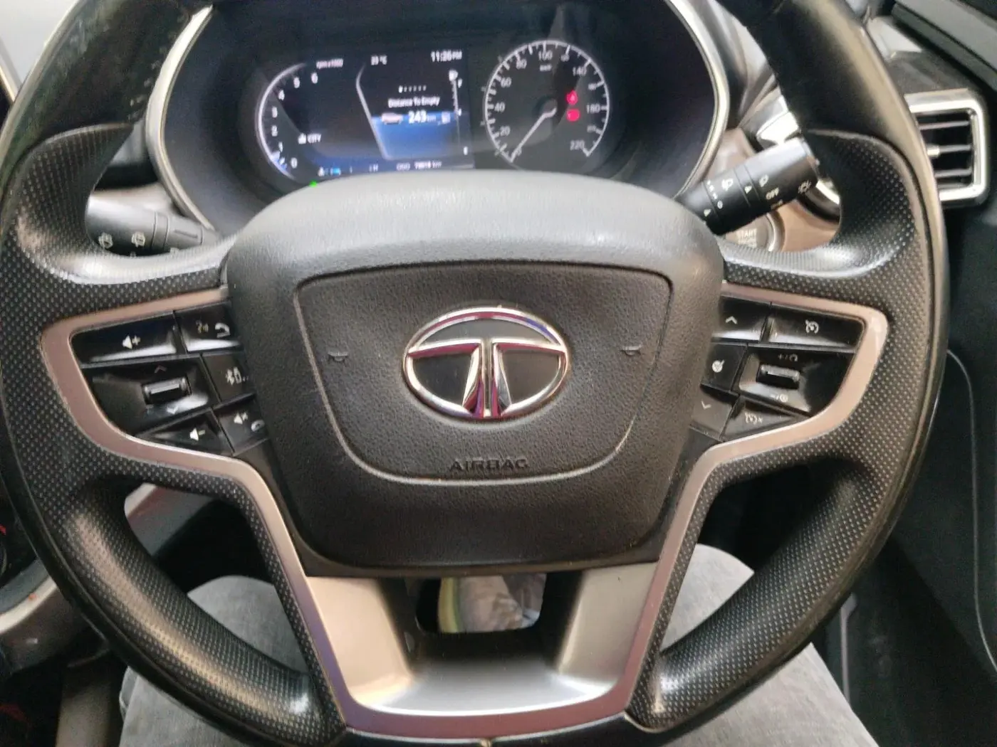 2019 Tata Harrier XZ 2.0L, Diesel, Manual, 78,018 km, interior