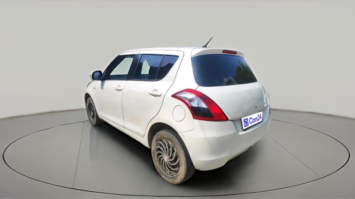 2013 Maruti Swift VXI, CNG, Manual, 2,05,731 km, exterior