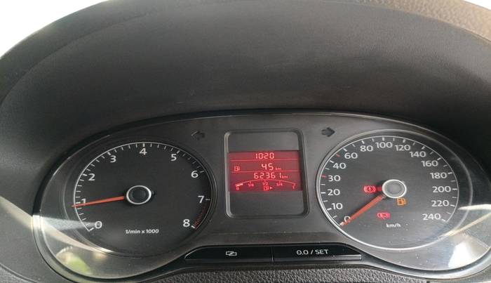 2011 Volkswagen Polo HIGHLINE1.2L, Petrol, Manual, 62,361 km, interior