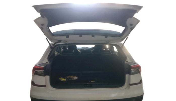 2022 Skoda KUSHAQ ACTIVE 1.0L TSI MT, Petrol, Manual, 66,675 km, exterior