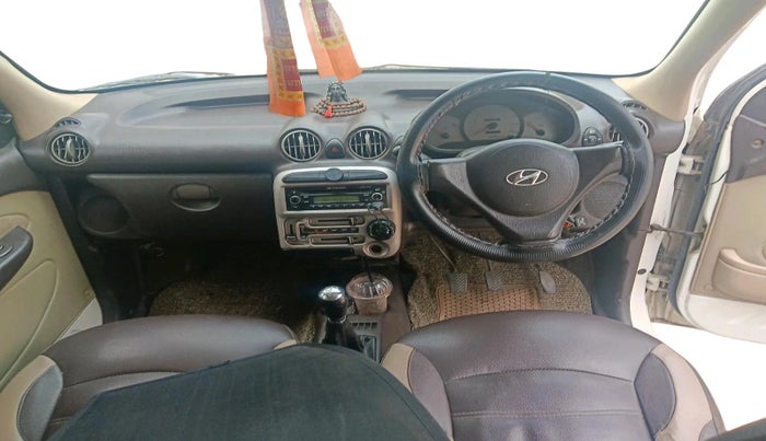 2013 Hyundai Santro Xing GLS, CNG, Manual, 1,11,902 km, interior