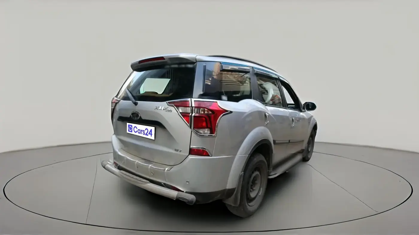 2019 Mahindra XUV500 W7, Diesel, Manual, 76,757 km, exterior
