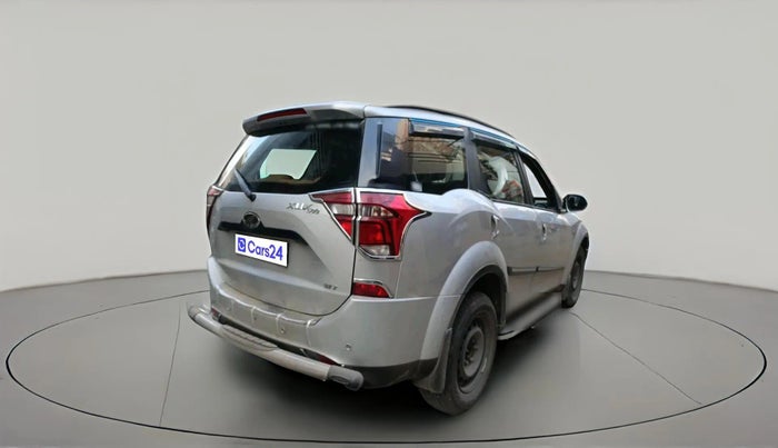 2019 Mahindra XUV500 W7, Diesel, Manual, 76,757 km, exterior