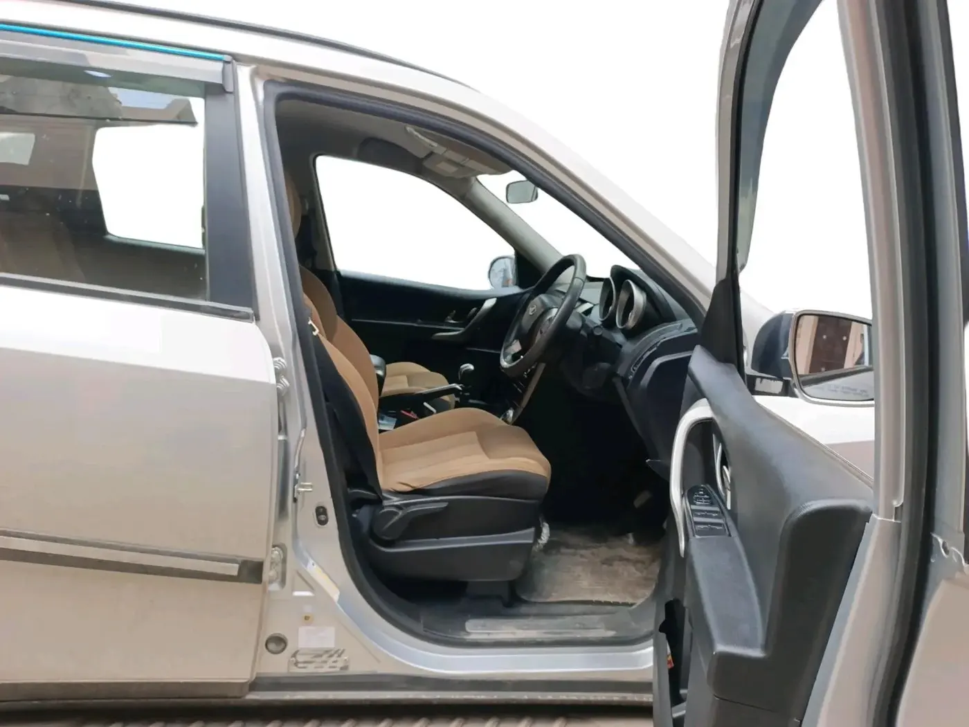 2019 Mahindra XUV500 W7, Diesel, Manual, 76,757 km, interior