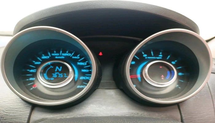 2019 Mahindra XUV500 W7, Diesel, Manual, 76,757 km, interior