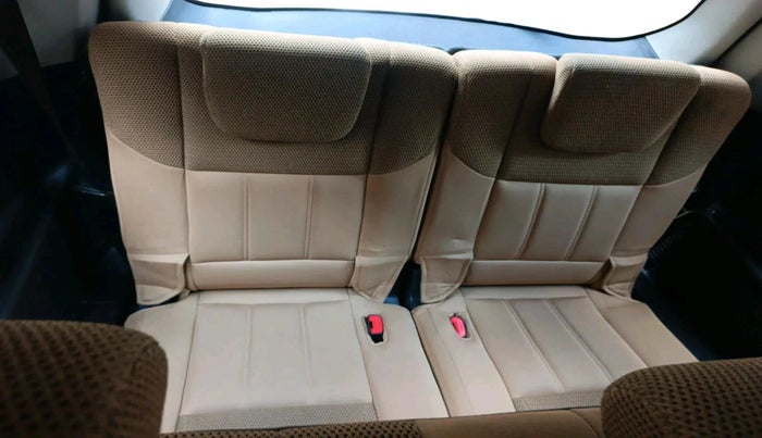 2019 Mahindra XUV500 W7, Diesel, Manual, 76,757 km, interior